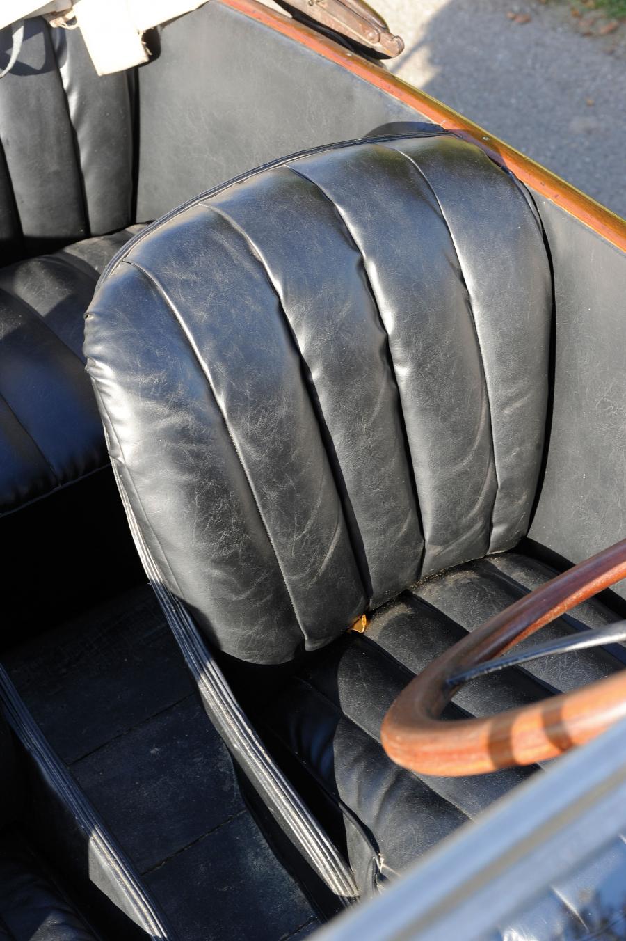  Renault NN Four-Seater 1922 года  (фото 5 из 30)